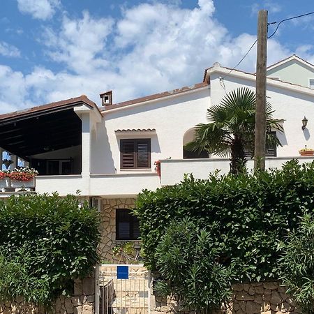 Villa Gromaca Omišalj Exteriör bild