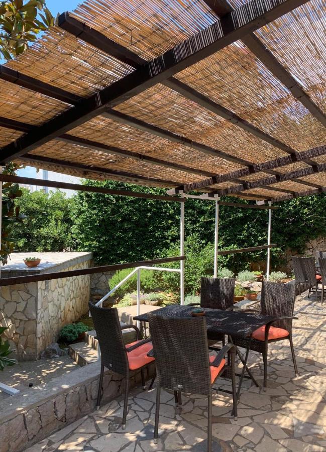 Villa Gromaca Omišalj Exteriör bild