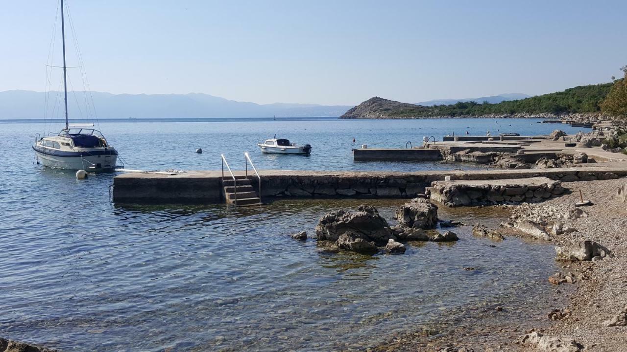 Villa Gromaca Omišalj Exteriör bild