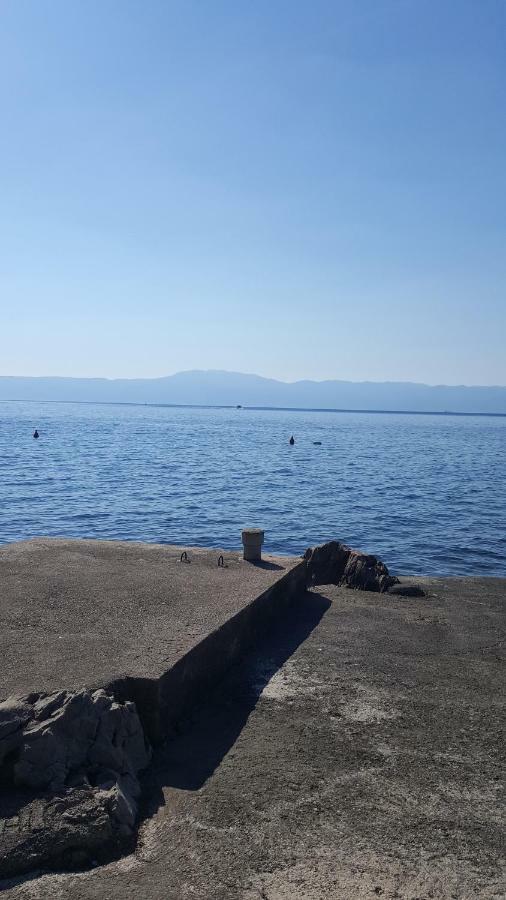 Villa Gromaca Omišalj Exteriör bild