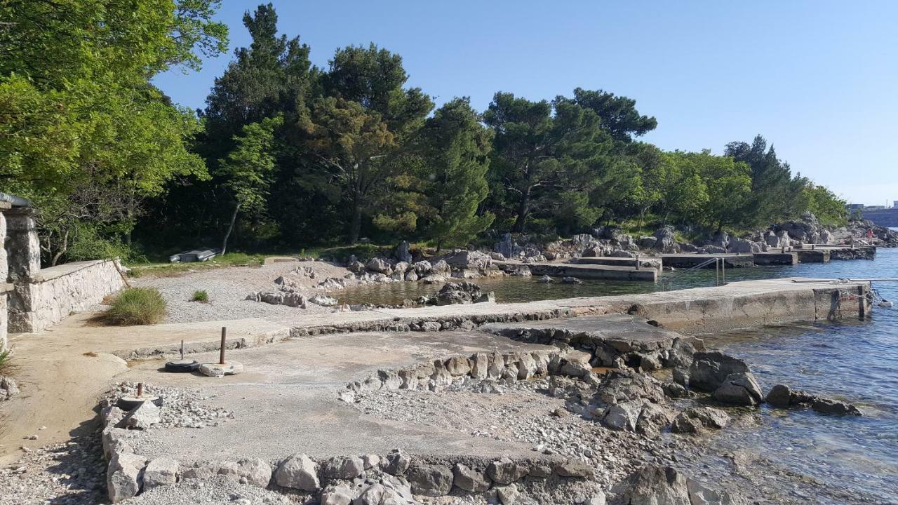 Villa Gromaca Omišalj Exteriör bild