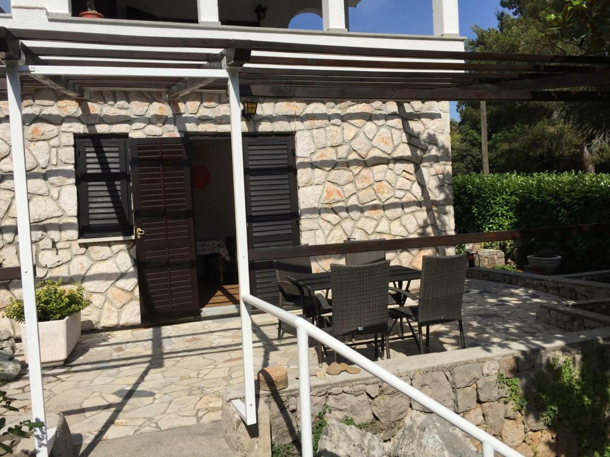 Villa Gromaca Omišalj Exteriör bild